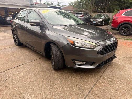 MAGNETIC 2017 Ford Focus SE