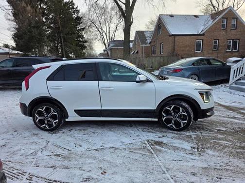 2023 Kia Niro Touring