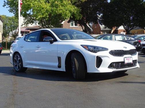 2021 Kia Stinger GT1