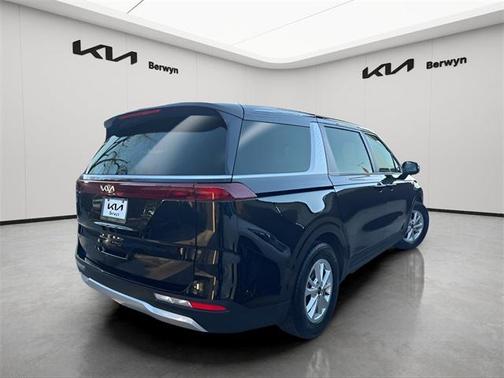 2022 Kia Carnival LXS