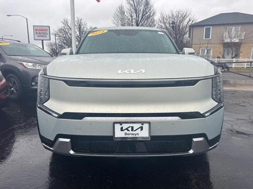 2024 Kia EV9 Land