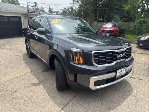 Gravity Gray 2024 Kia Telluride S