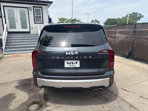 Gravity Gray 2024 Kia Telluride S
