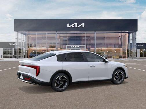 Snow White Pearl 2026 Kia K4 EX
