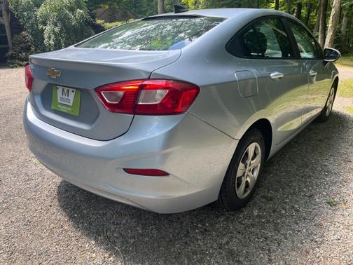 2018 Chevrolet Cruze LS