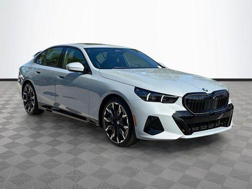 2025 BMW 530 i