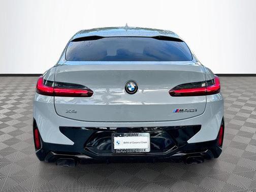 2024 BMW X4 M40i