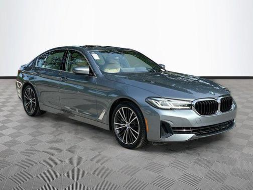 2022 BMW 540 i