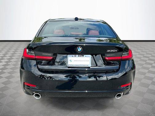 2026 BMW 330 i