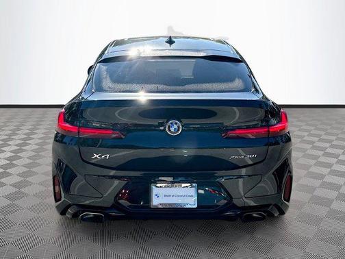2023 BMW X4 xDrive30i