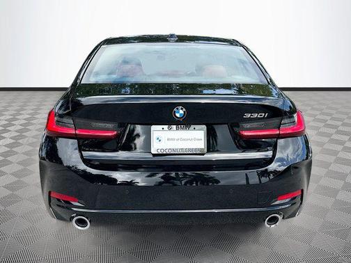 2026 BMW 330 i