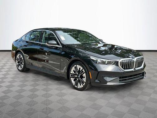 2025 BMW 530 i