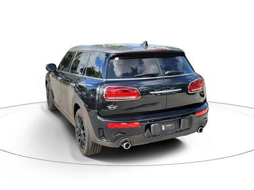 Midnight Black 2023 MINI Clubman Cooper S