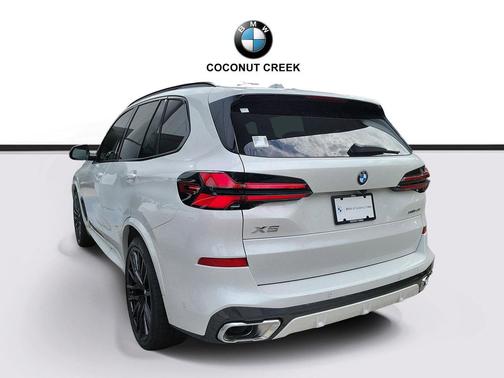 Mineral White Metallic 2026 BMW X5 xDrive40i