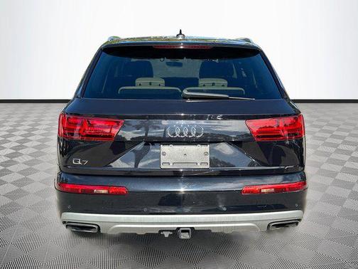 2019 Audi Q7 55 Premium Plus