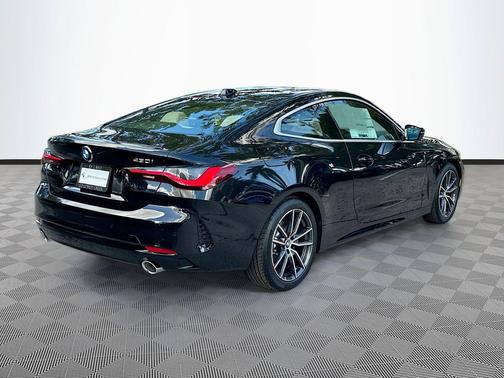 Black Sapphire Metallic 2026 BMW 430 i