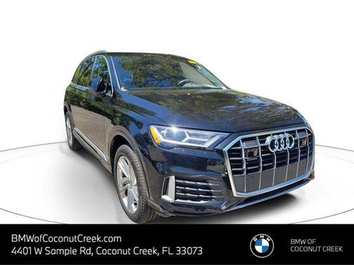 2022 Audi Q7 45 Premium Plus