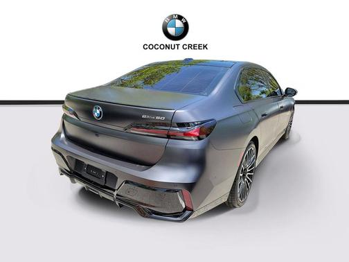 Frozen Deep Grey 2025 BMW i7 eDrive50