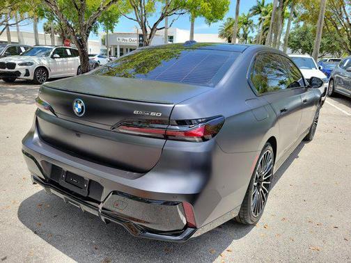 Frozen Deep Grey 2025 BMW i7 eDrive50