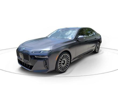 Frozen Deep Grey 2025 BMW i7 eDrive50