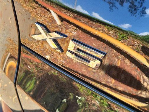 Black Sapphire Metallic 2024 BMW X5 sDrive40i