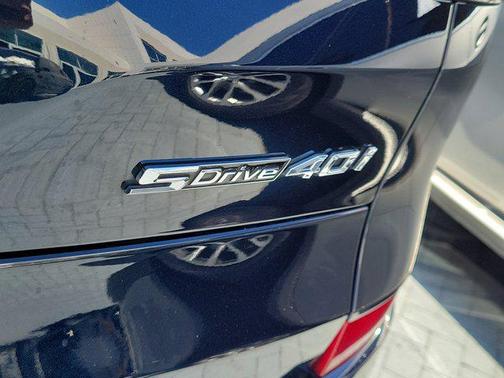 Carbon Black Metallic 2024 BMW X5 sDrive40i