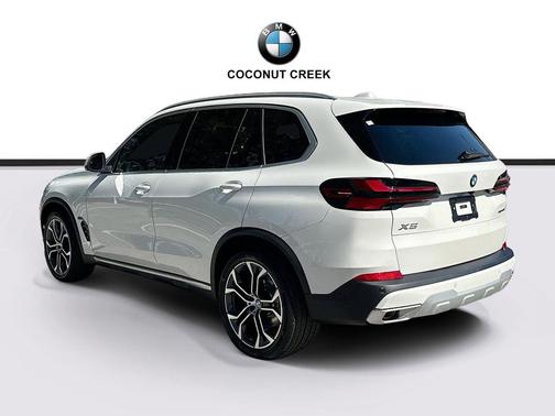 Alpine White 2026 BMW X5 xDrive40i