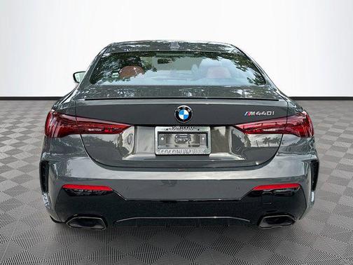 2026 BMW M440 i
