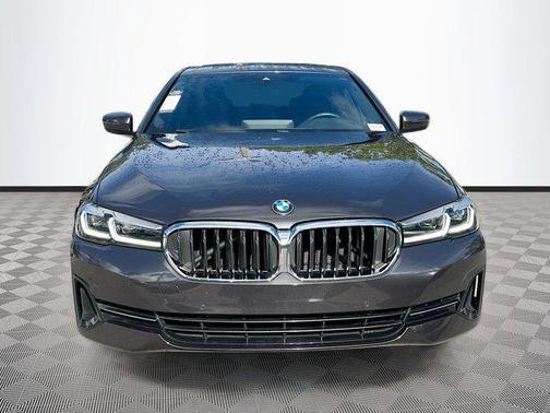 2022 BMW 530 i