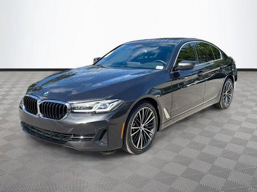 2022 BMW 530 i