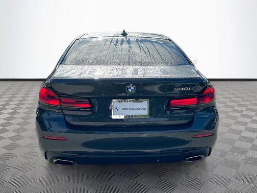 2022 BMW 530 i