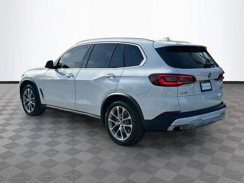 2023 BMW X5 sDrive40i