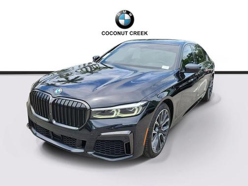 Black Sapphire Metallic 2022 BMW 750 i xDrive