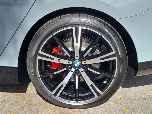 Brooklyn Grey Metallic 2027 BMW 530 i