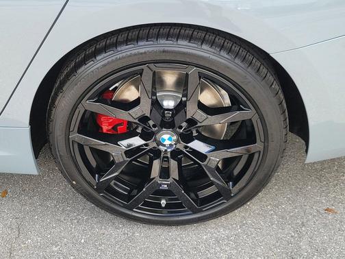 Brooklyn Grey Metallic 2026 BMW 330 330i