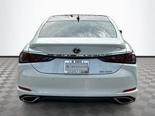 2023 Lexus ES 350 Ultra Luxury