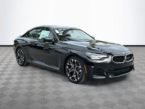 2025 BMW 230 i