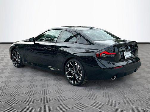 2025 BMW 230 i