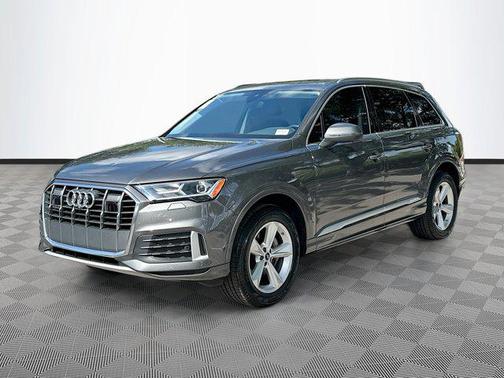 2023 Audi Q7 45 Premium