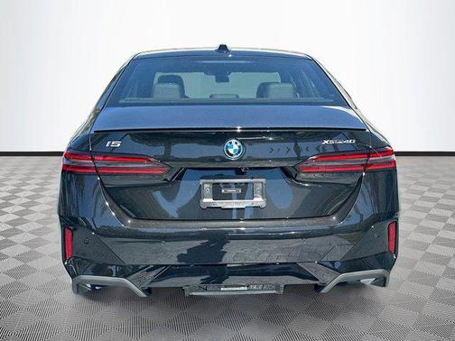 2026 BMW i5 xDrive40