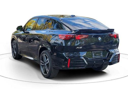 Black Sapphire Metallic 2026 BMW X2 xDrive28i