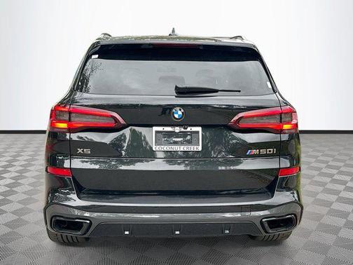 2022 BMW X5 M50i