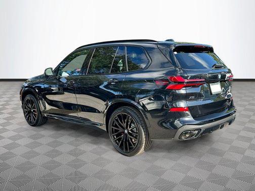 2026 BMW X5 M60i