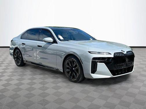 2023 BMW 740 i