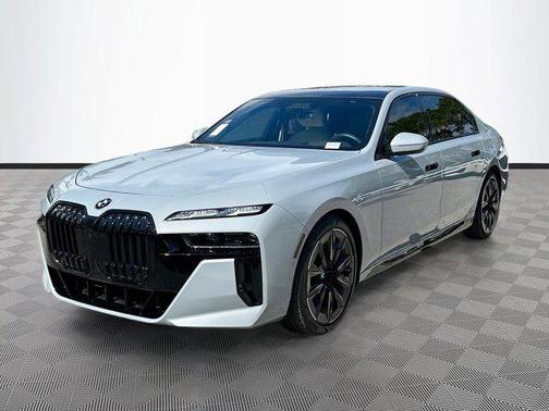 2023 BMW 740 i