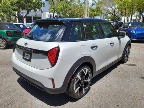Nanuq White Metallic 2026 MINI Hardtop Cooper S
