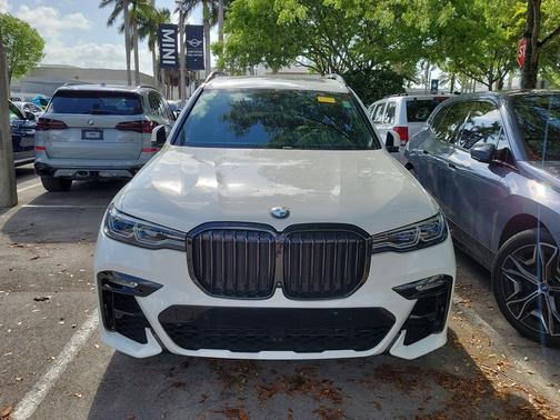 Alpine White 2021 BMW X7 M50i