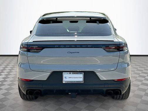 2022 Porsche Cayenne Platinum Edition