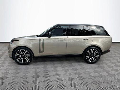 2023 Land Rover Range Rover P530 SE