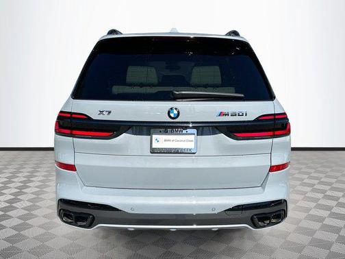 2026 BMW X7 M60i